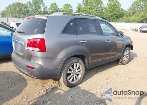 2011 Kia Sorento Lx V6 из США, поврежденный, VIN 5XYKTDA25BG064118